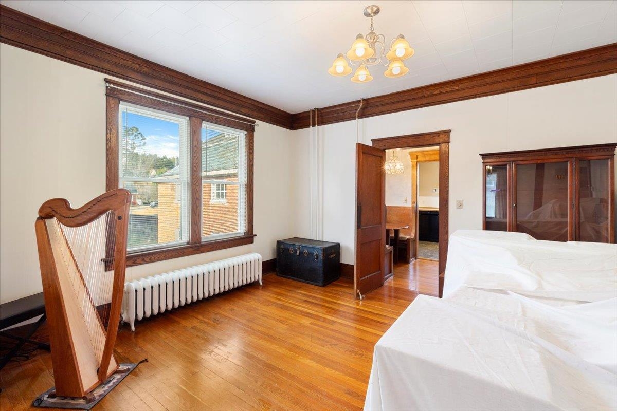 36 8th Street NW Pulaski VA 24301