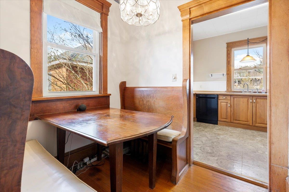 36 8th Street NW Pulaski VA 24301