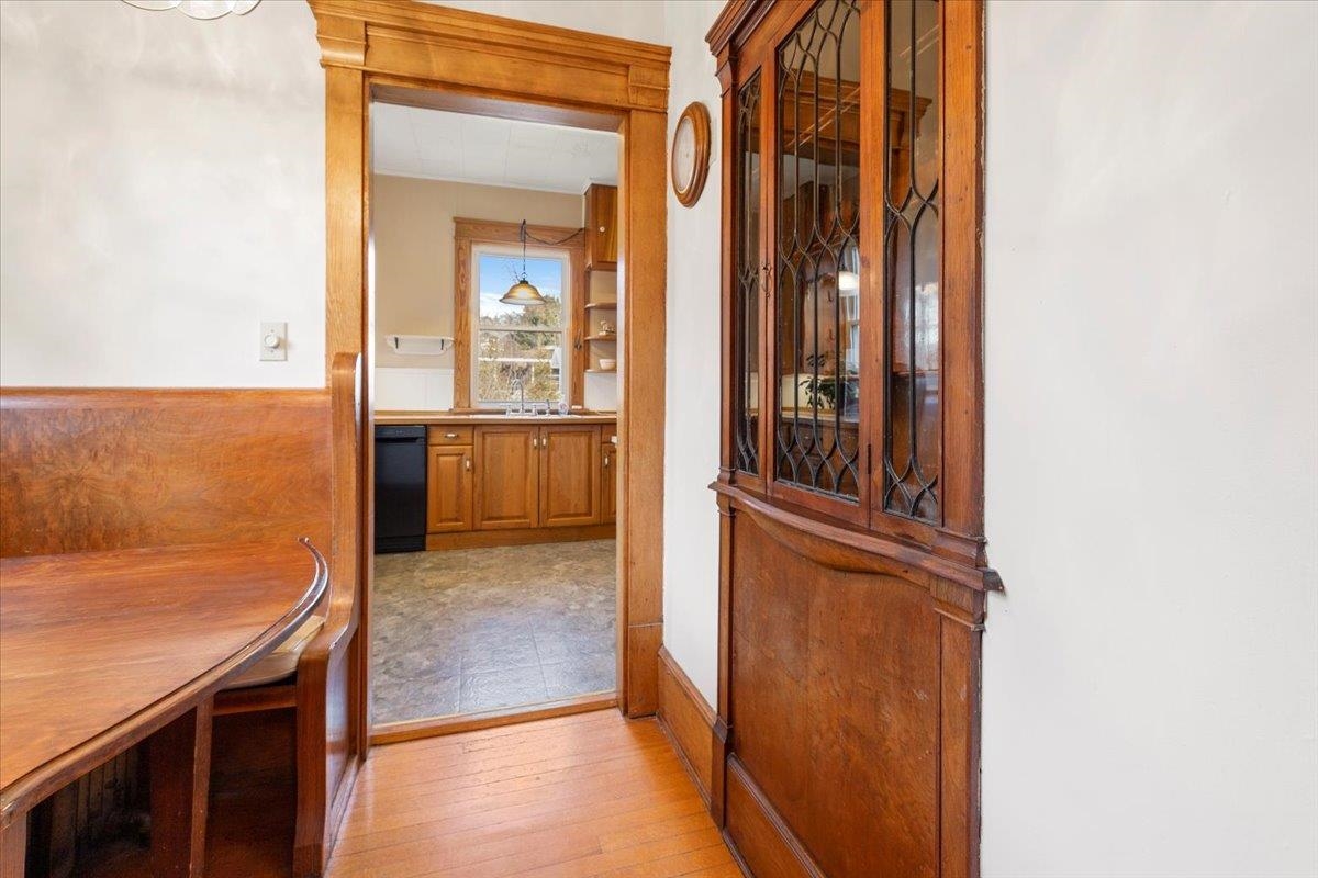 36 8th Street NW Pulaski VA 24301