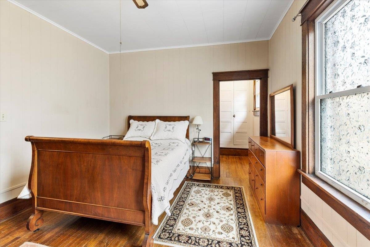 36 8th Street NW Pulaski VA 24301