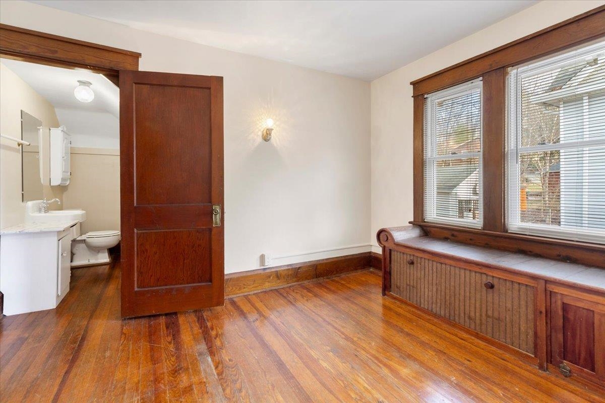 36 8th Street NW Pulaski VA 24301