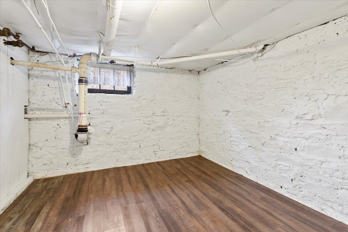 36 8th Street NW Pulaski VA 24301