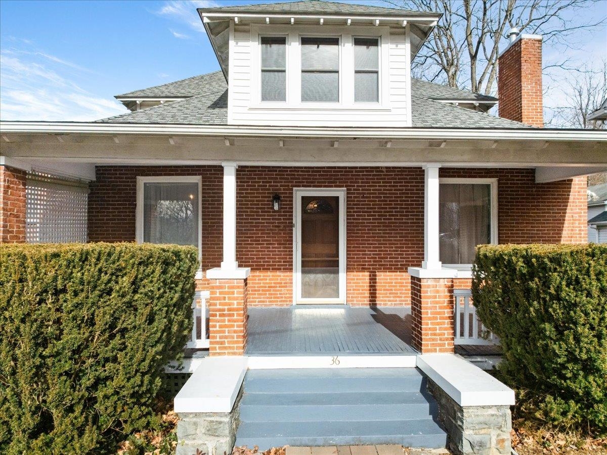 36 8th Street NW Pulaski VA 24301