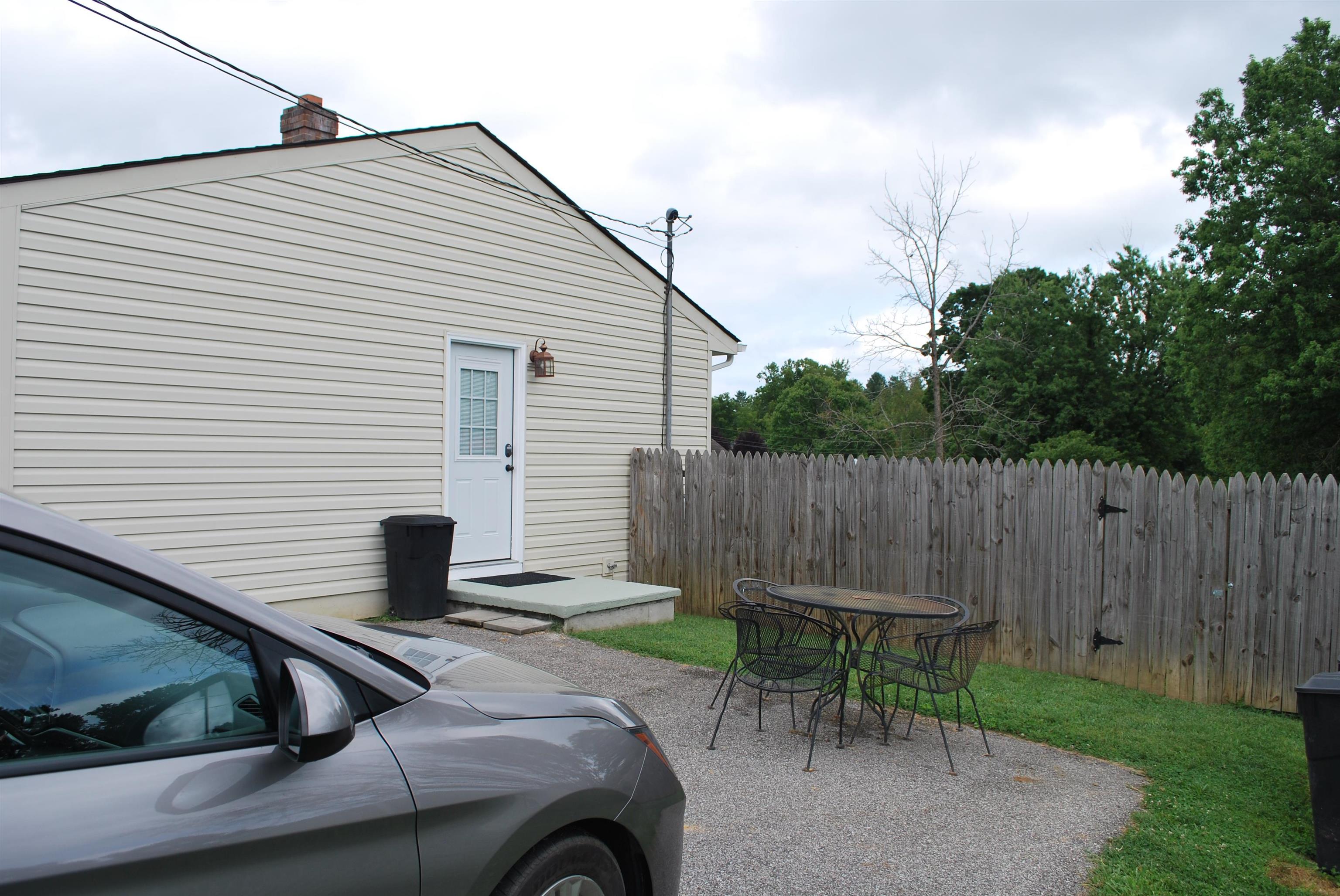 303 Todd Street Radford VA 24141