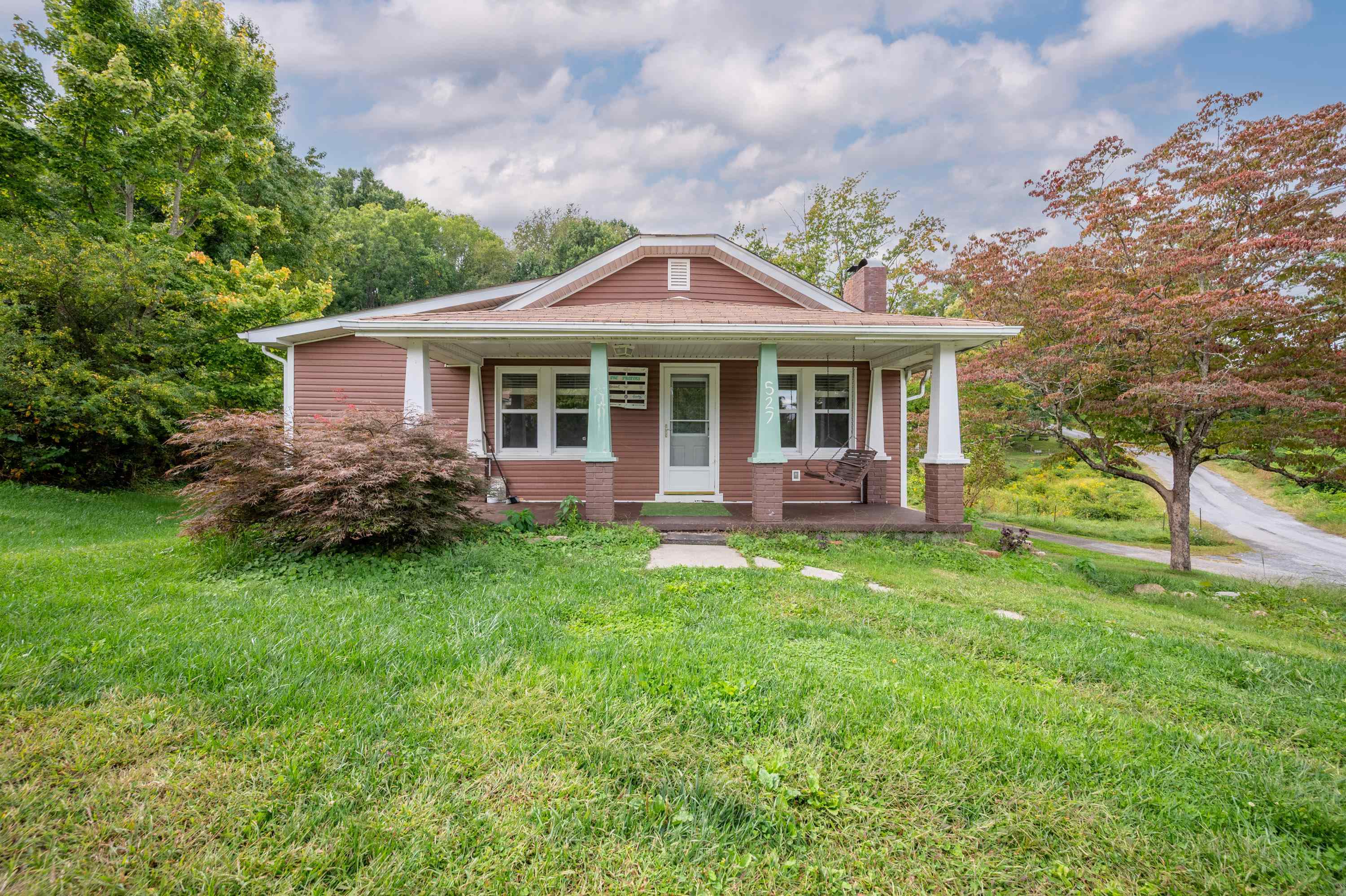 527 Reed Street Damascus VA 24236