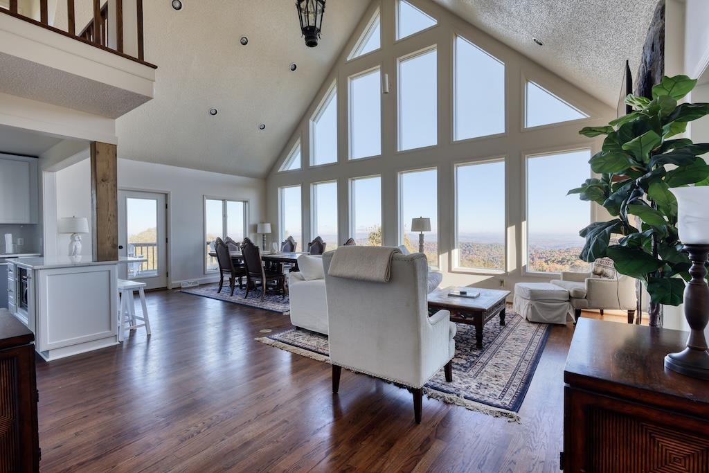 3384 Fairview Church Road Floyd VA 24091