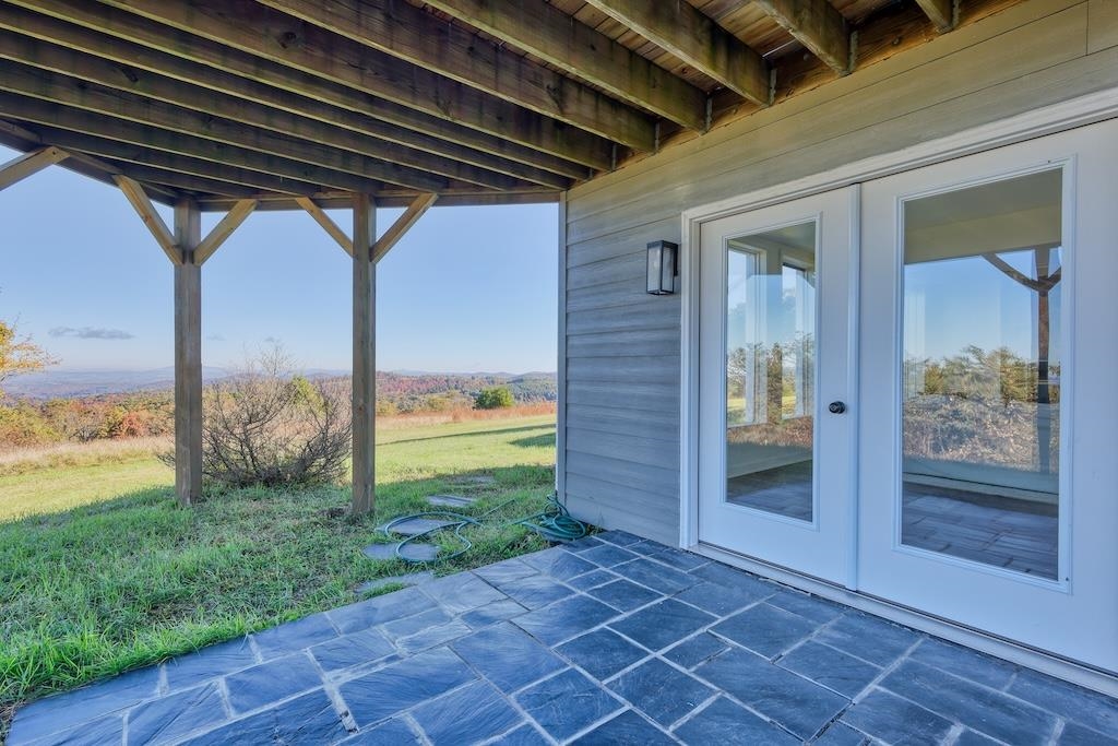 3384 Fairview Church Road Floyd VA 24091