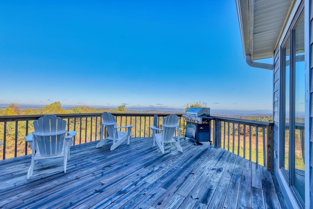 3384 Fairview Church Road Floyd VA 24091