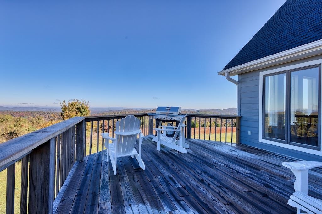 3384 Fairview Church Road Floyd VA 24091