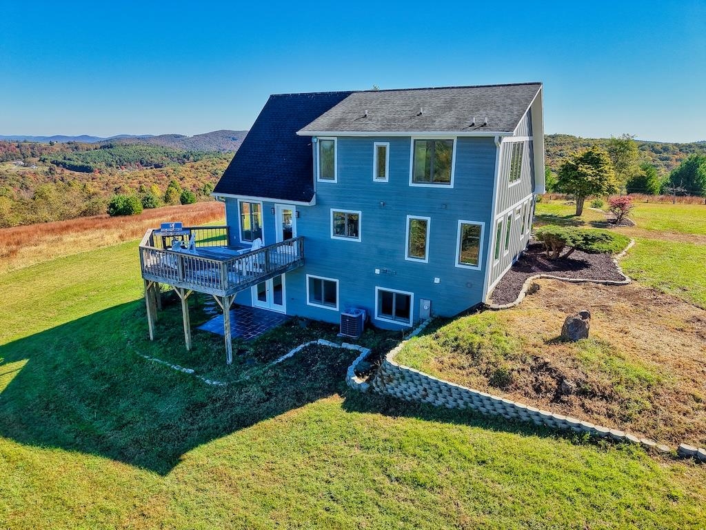 3384 Fairview Church Road Floyd VA 24091