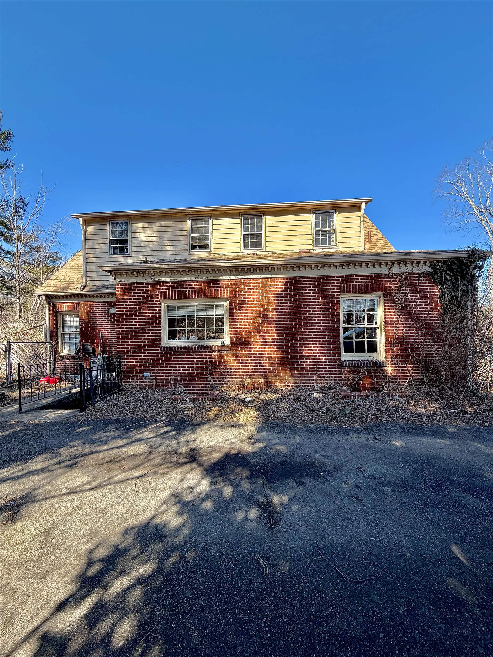 100 1st Avenue Galax VA 24333