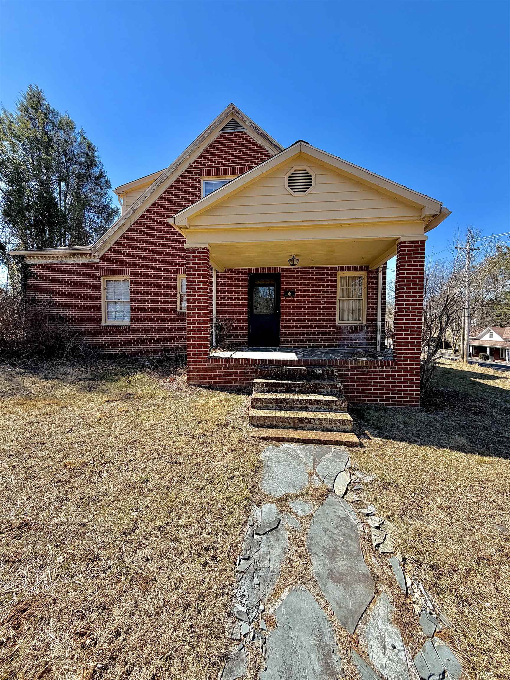 100 1st Avenue Galax VA 24333