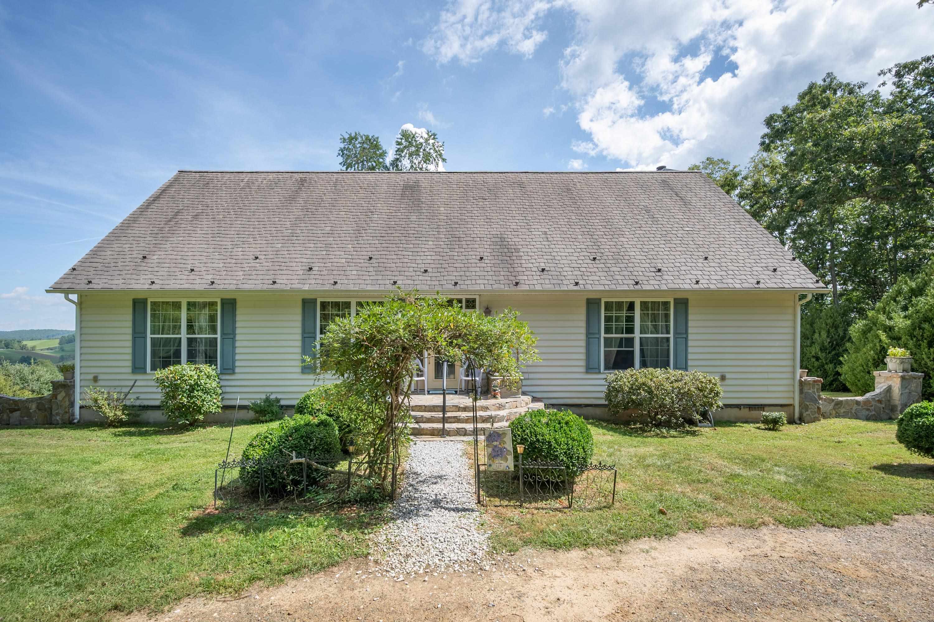 626 Ivy Drive NE Floyd VA 24091