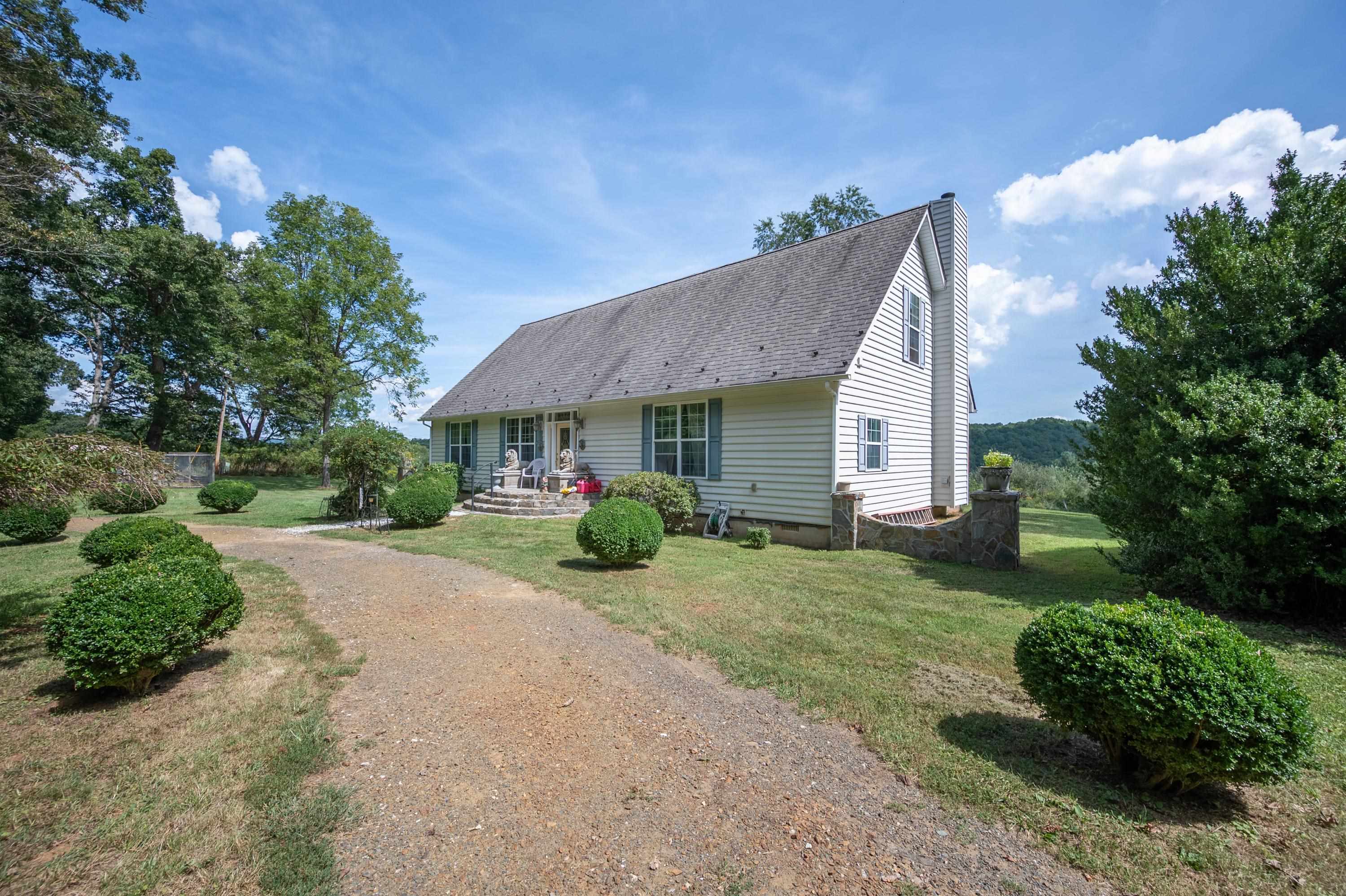 626 Ivy Drive NE Floyd VA 24091