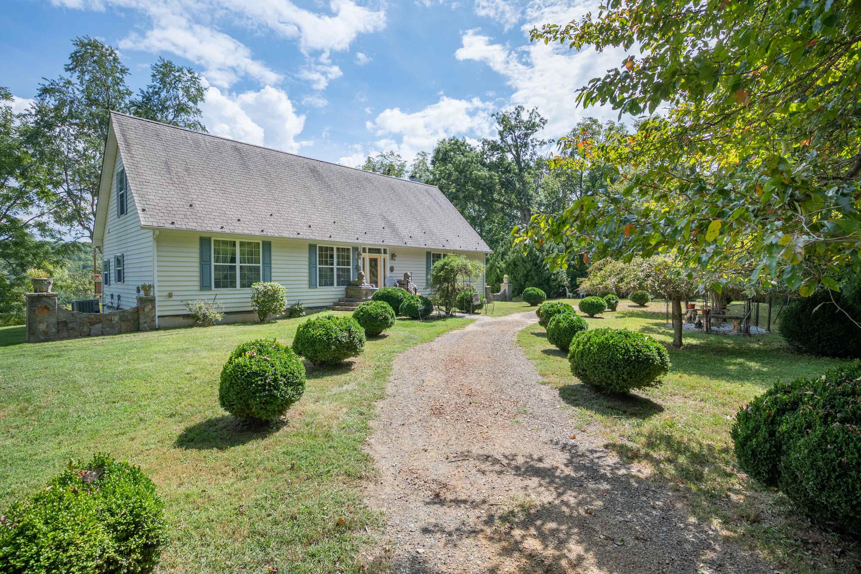 626 Ivy Drive NE Floyd VA 24091