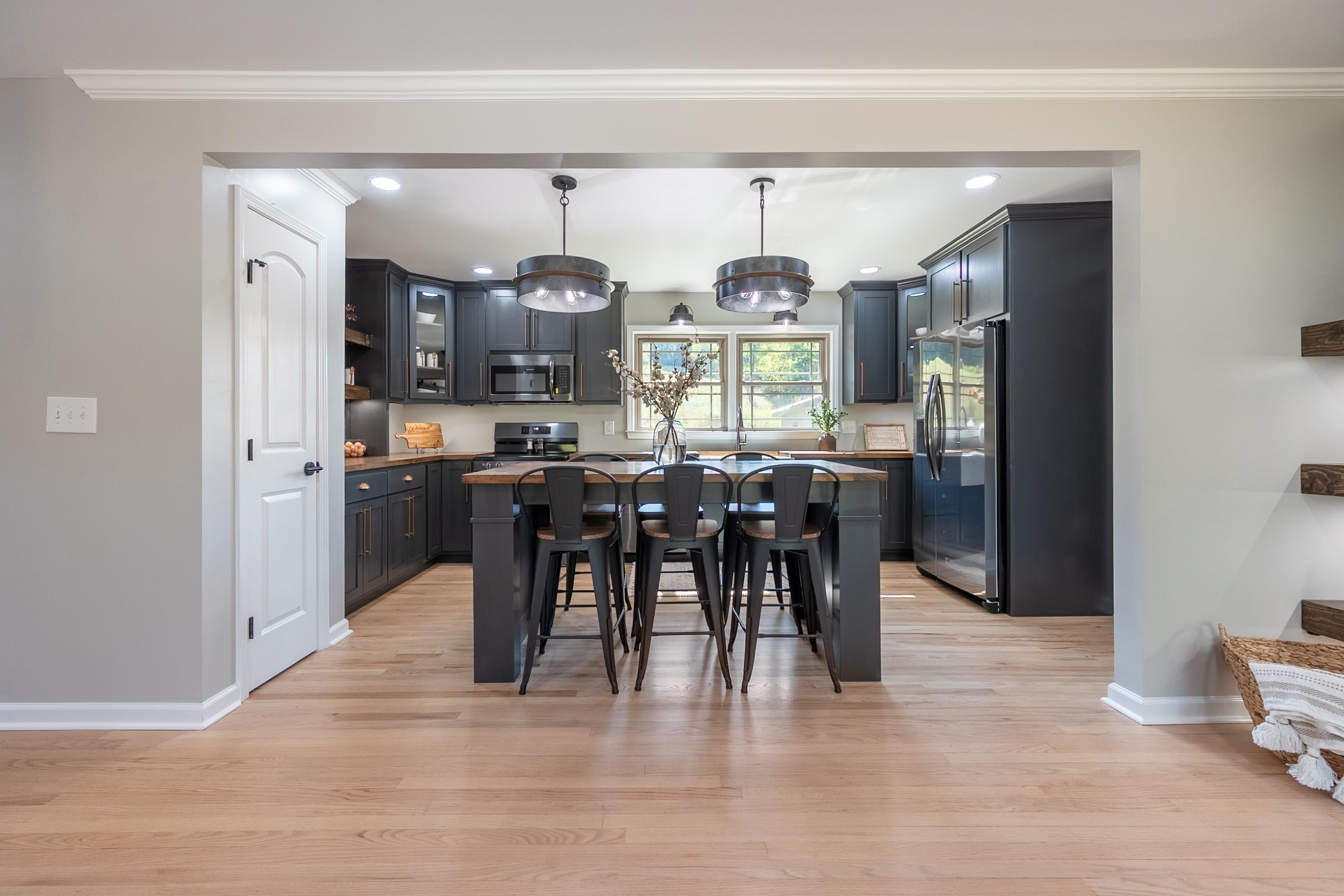 983 Sanders Mines Road Fort Chiswell VA 24360