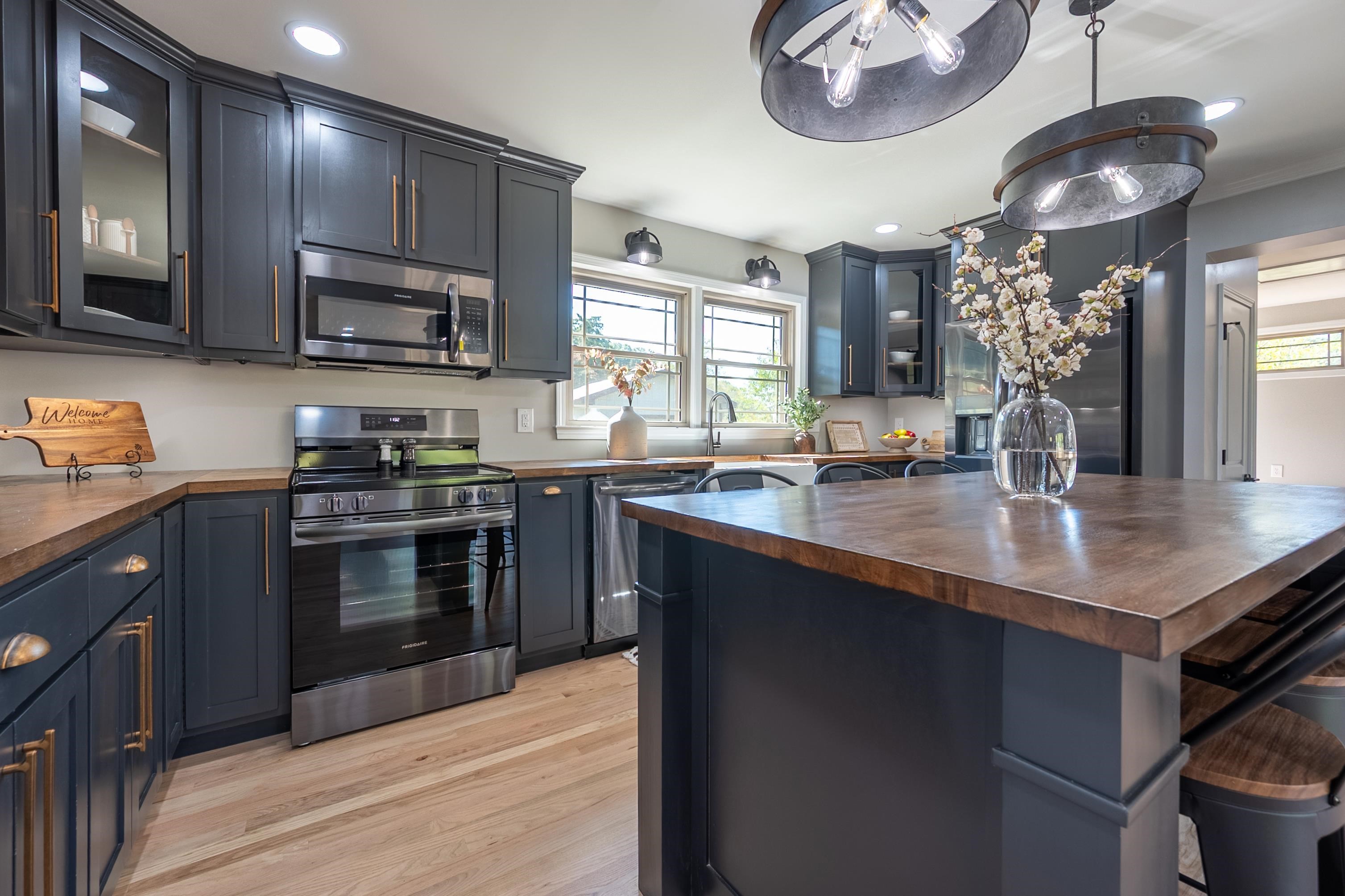 983 Sanders Mines Road Max Meadows VA 24360