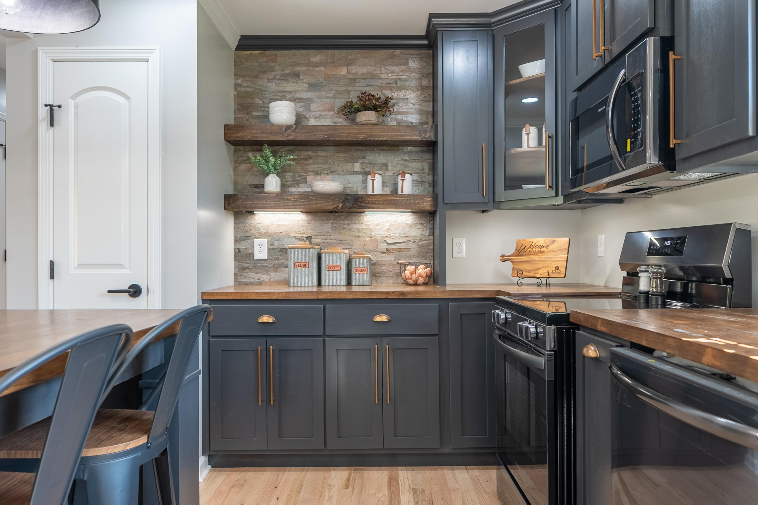 983 Sanders Mines Road Max Meadows VA 24360