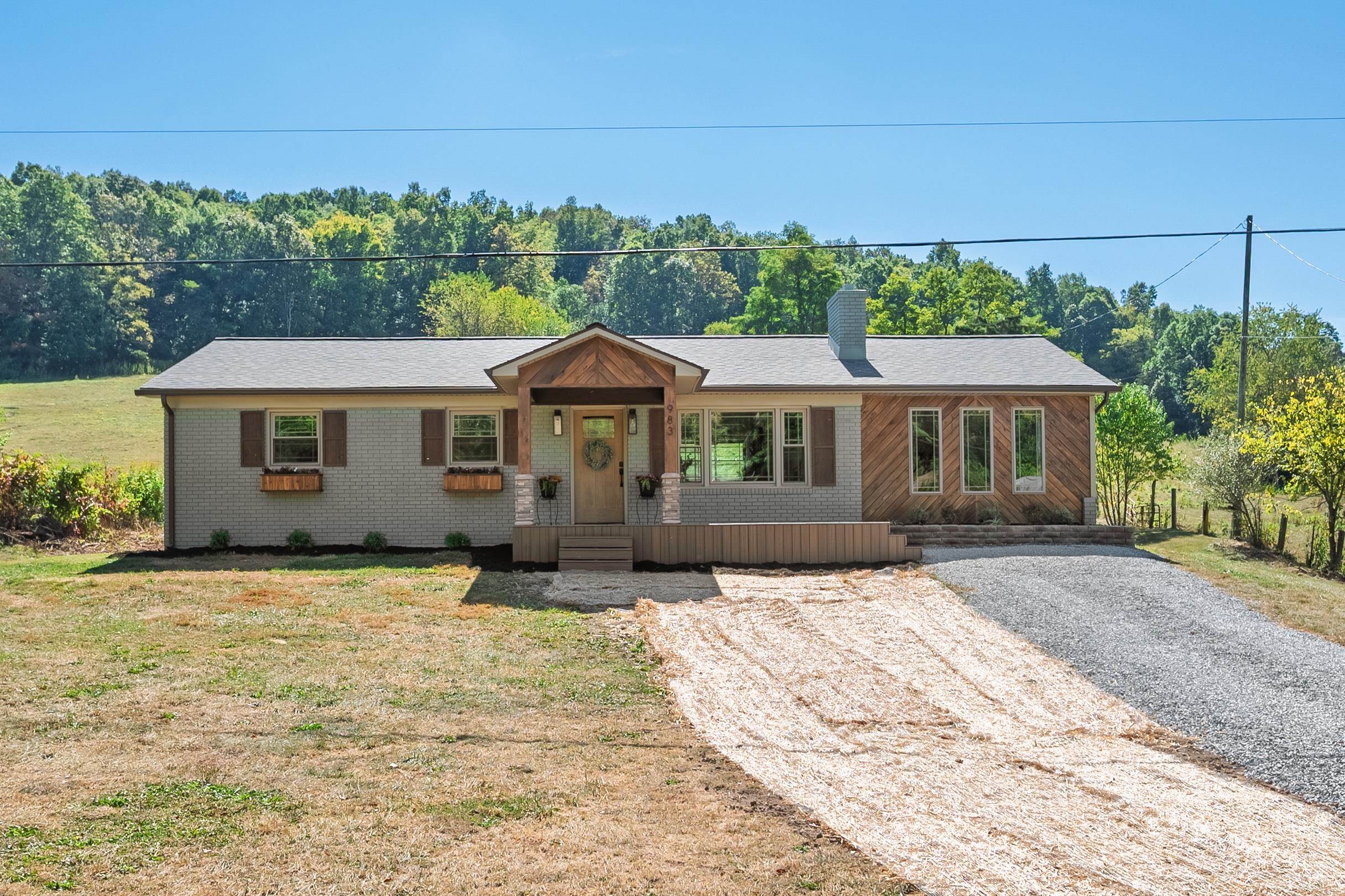 983 Sanders Mines Road Fort Chiswell VA 24360