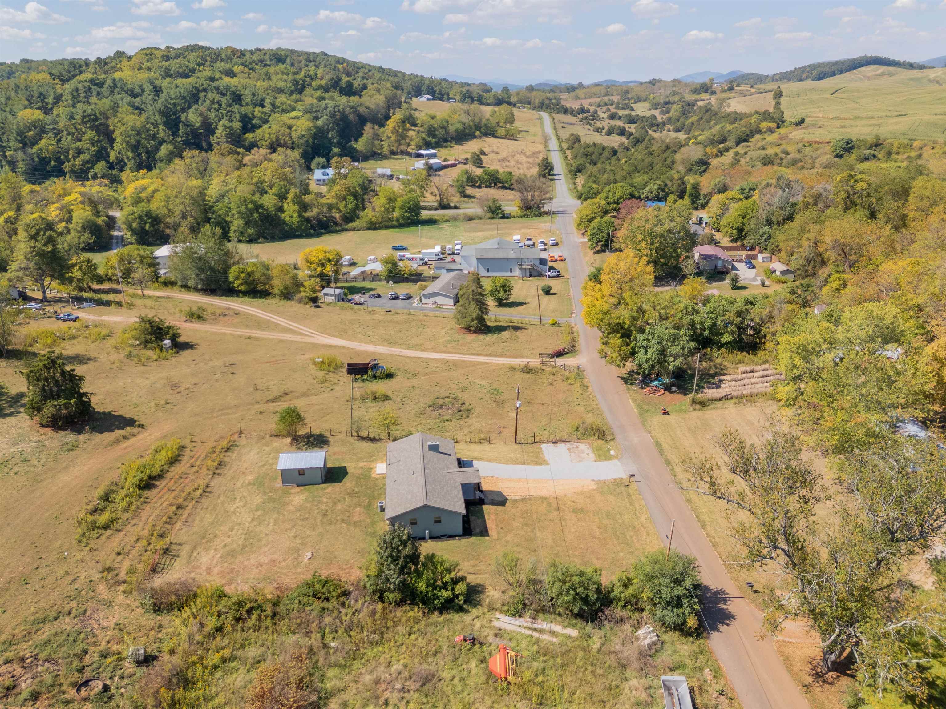 983 Sanders Mines Road Fort Chiswell VA 24360