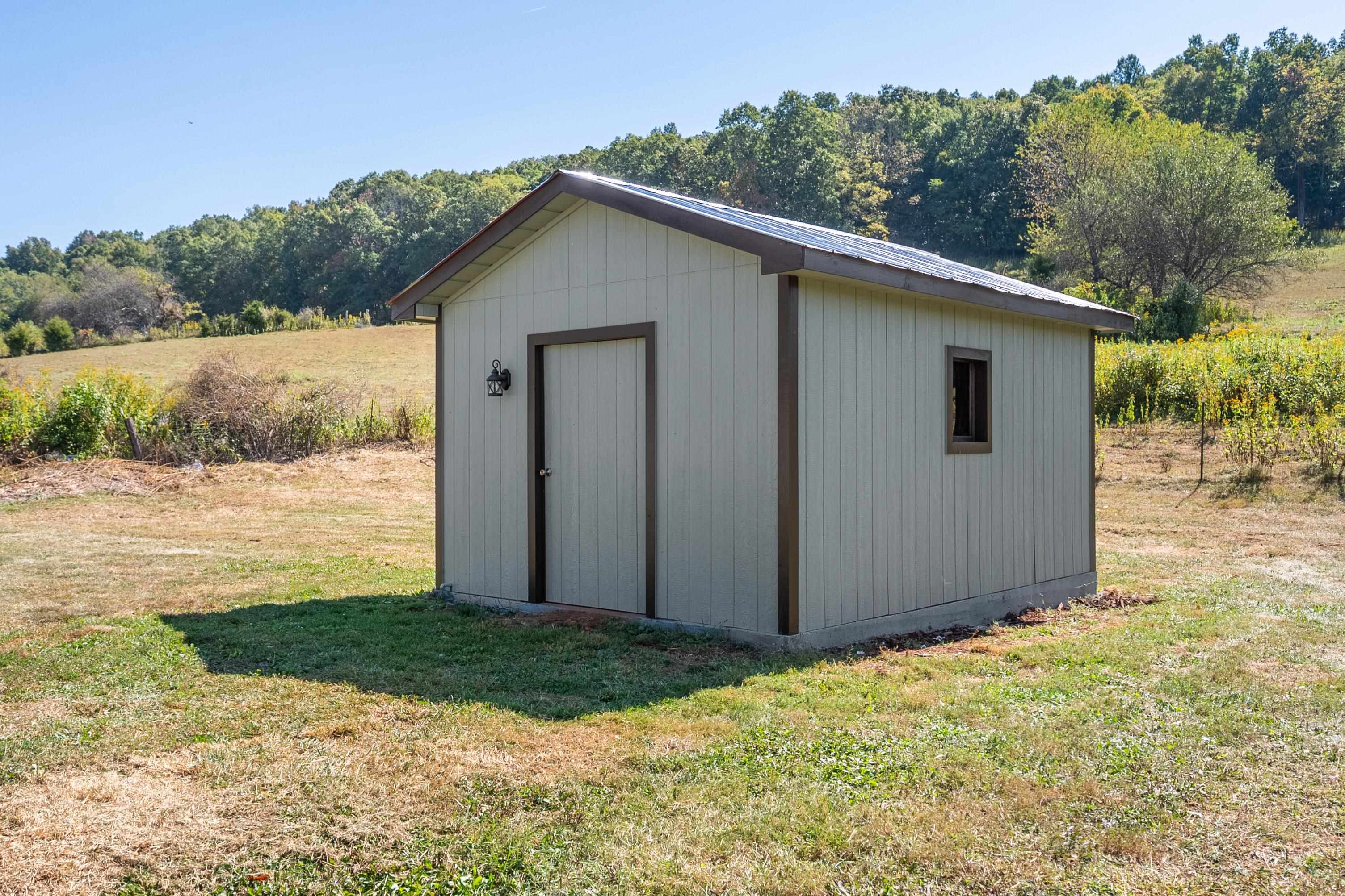 983 Sanders Mines Road Fort Chiswell VA 24360