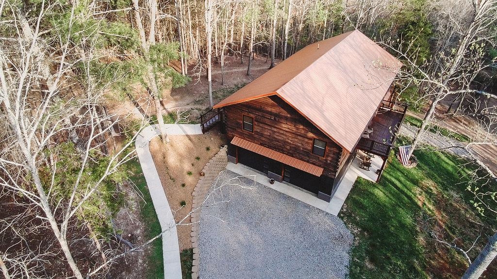 467 River Oaks Drive Austinville VA 24312
