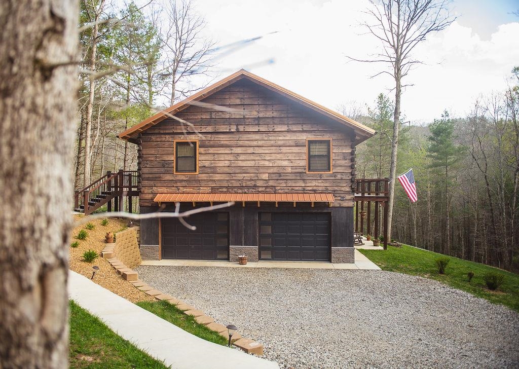 467 River Oaks Drive Austinville VA 24312