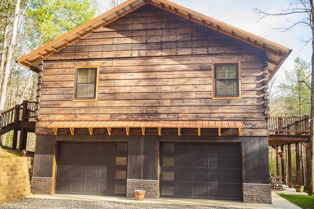 467 River Oaks Drive Austinville VA 24312