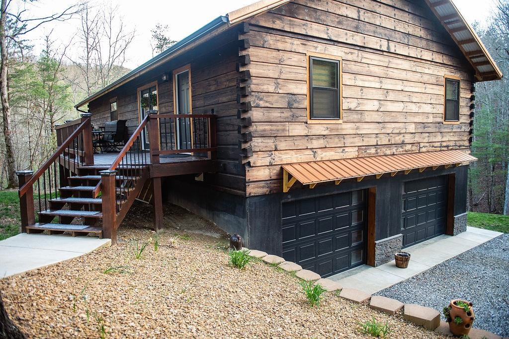 467 River Oaks Drive Austinville VA 24312