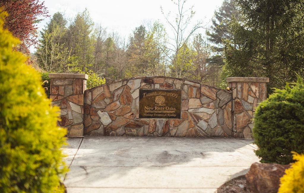 467 River Oaks Drive Austinville VA 24312