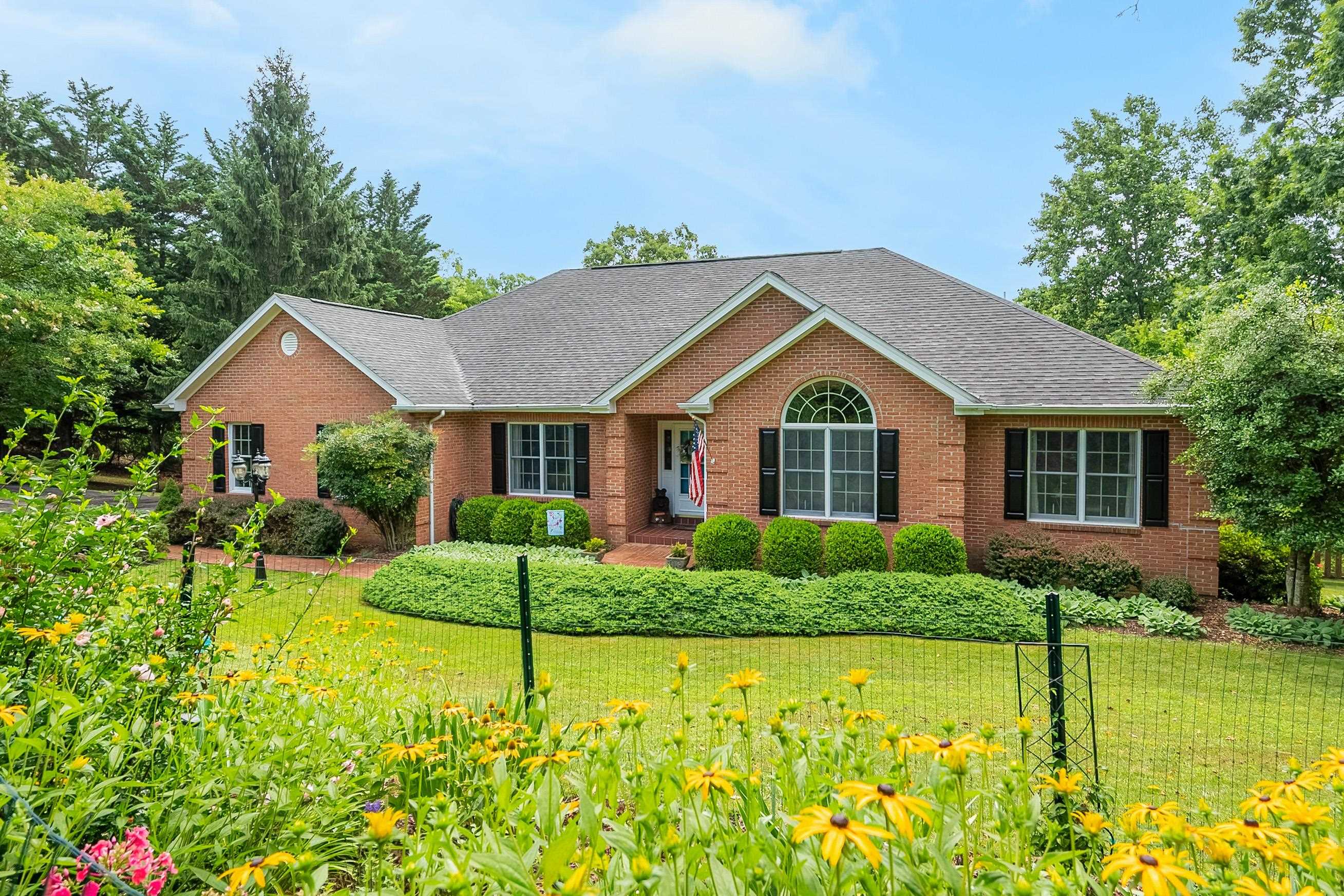 110 Charmont Drive Radford VA 24141