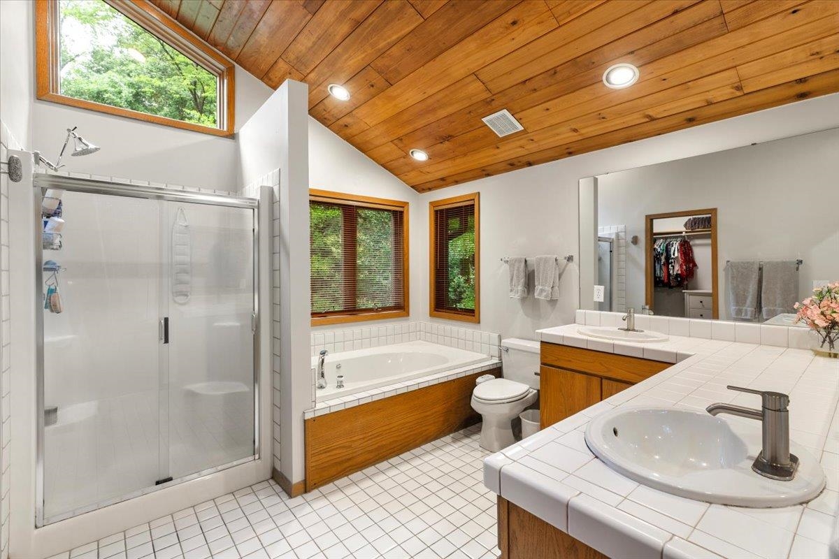 1102 Deerfield Drive Blacksburg VA 24060
