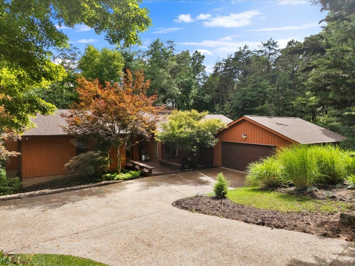 1102 Deerfield Drive Blacksburg VA 24060