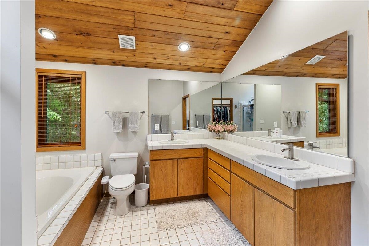 1102 Deerfield Drive Blacksburg VA 24060