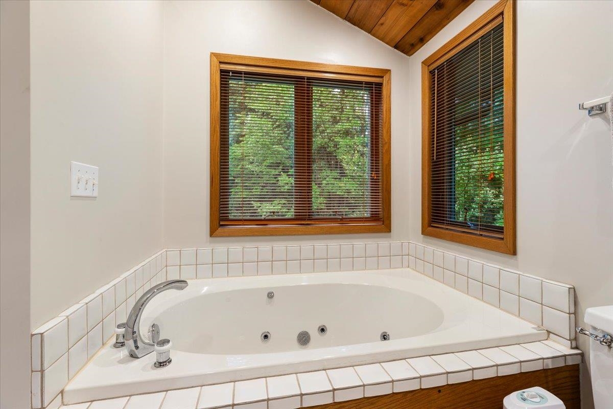 1102 Deerfield Drive Blacksburg VA 24060