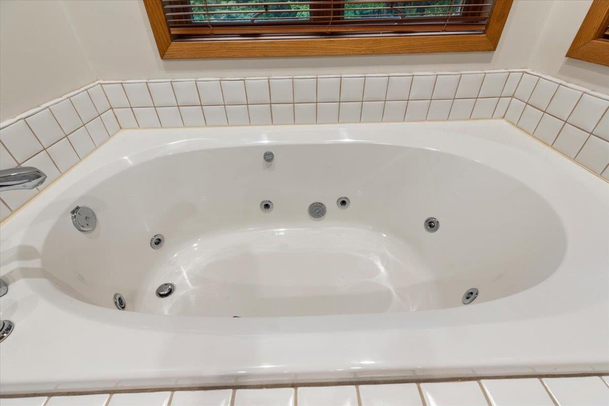 1102 Deerfield Drive Blacksburg VA 24060