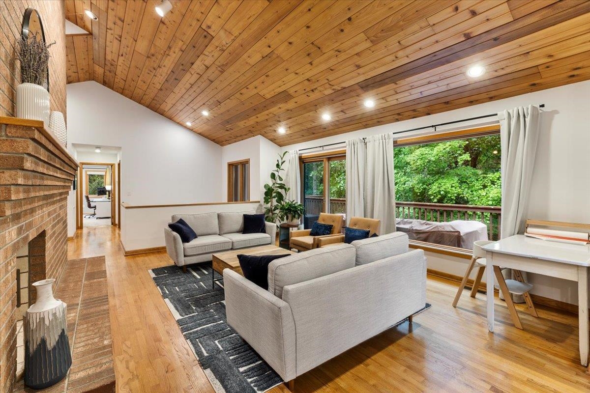 1102 Deerfield Drive Blacksburg VA 24060