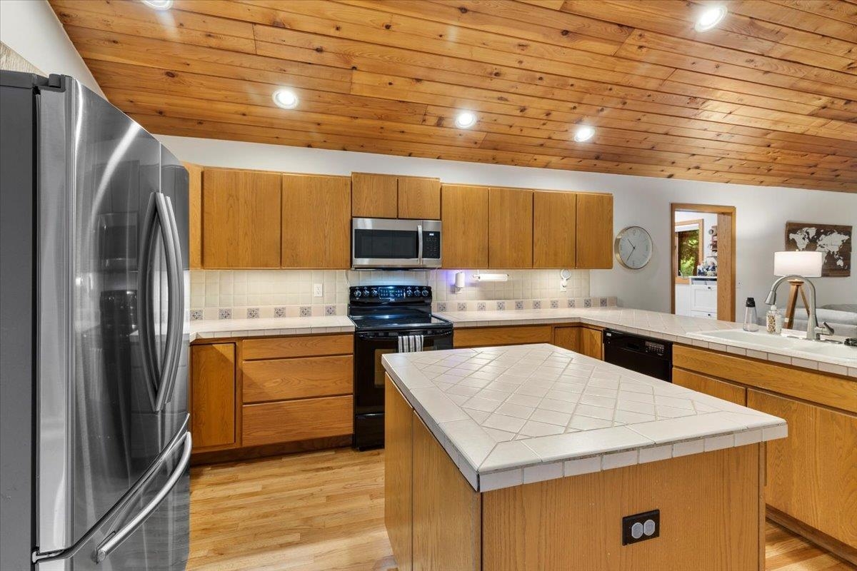 1102 Deerfield Drive Blacksburg VA 24060