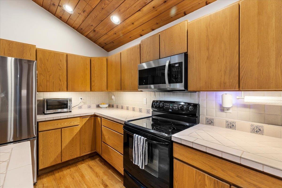 1102 Deerfield Drive Blacksburg VA 24060