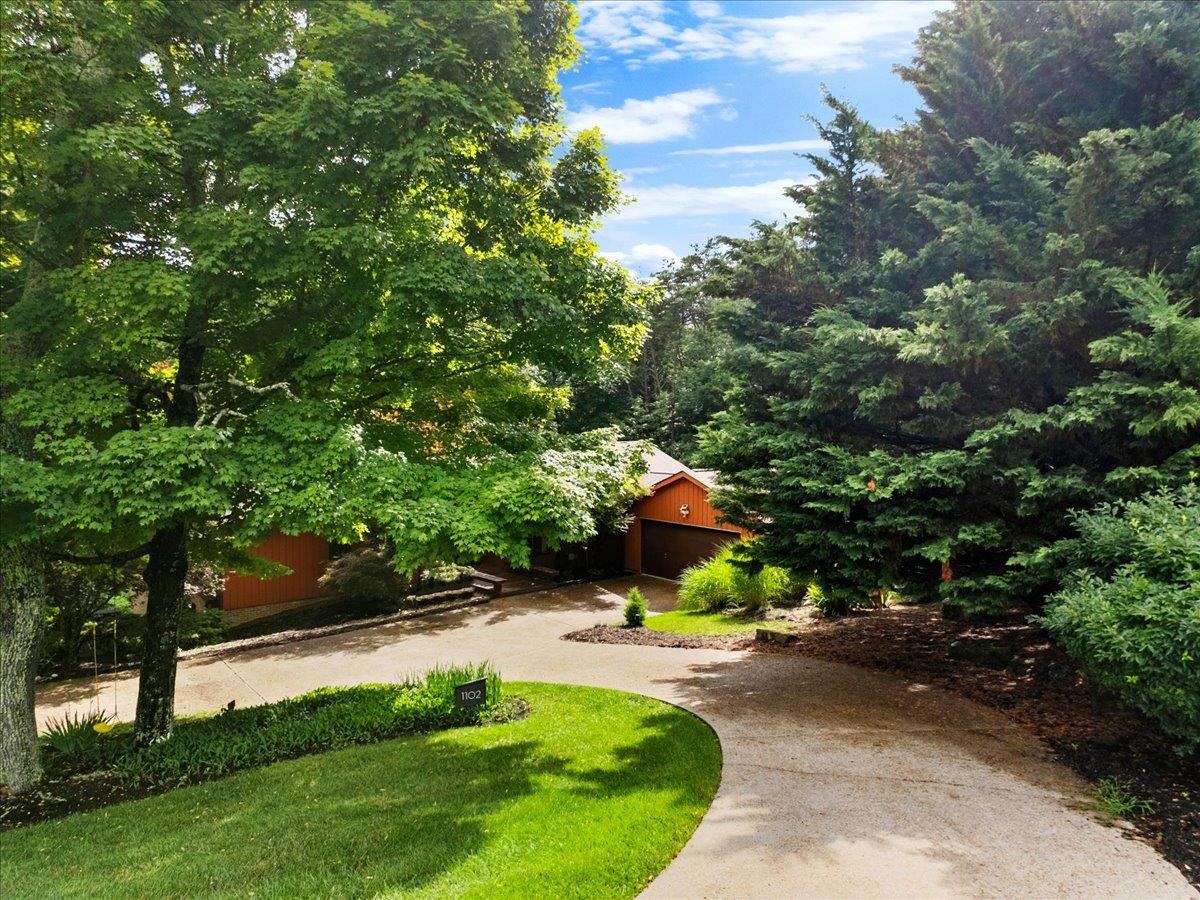 1102 Deerfield Drive Blacksburg VA 24060