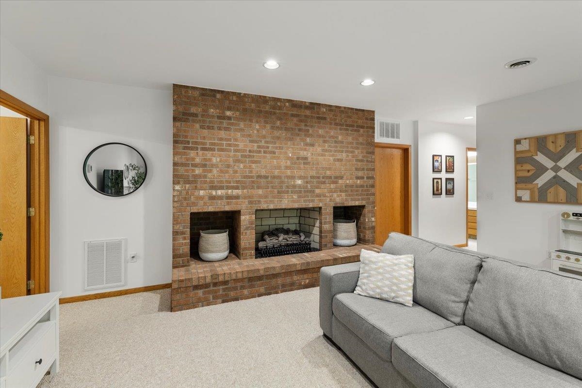 1102 Deerfield Drive Blacksburg VA 24060
