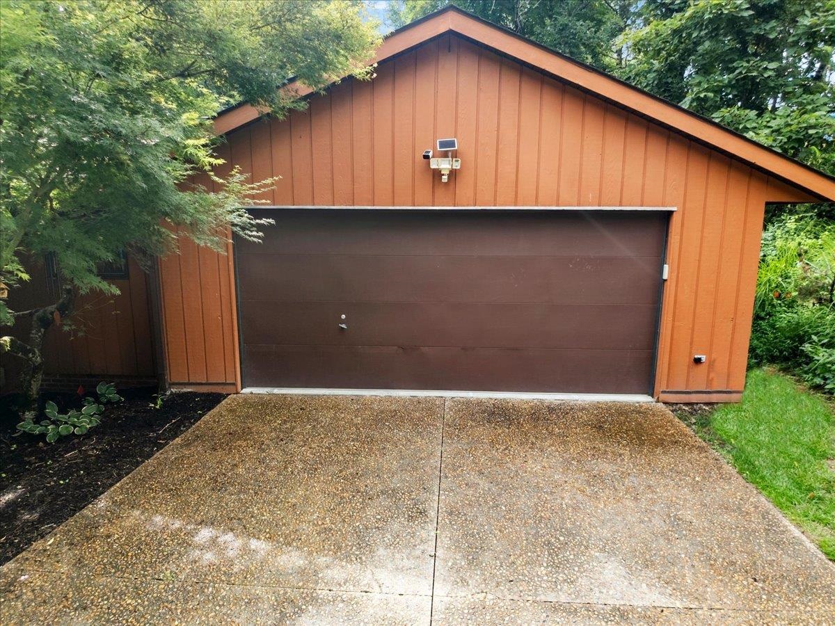 1102 Deerfield Drive Blacksburg VA 24060
