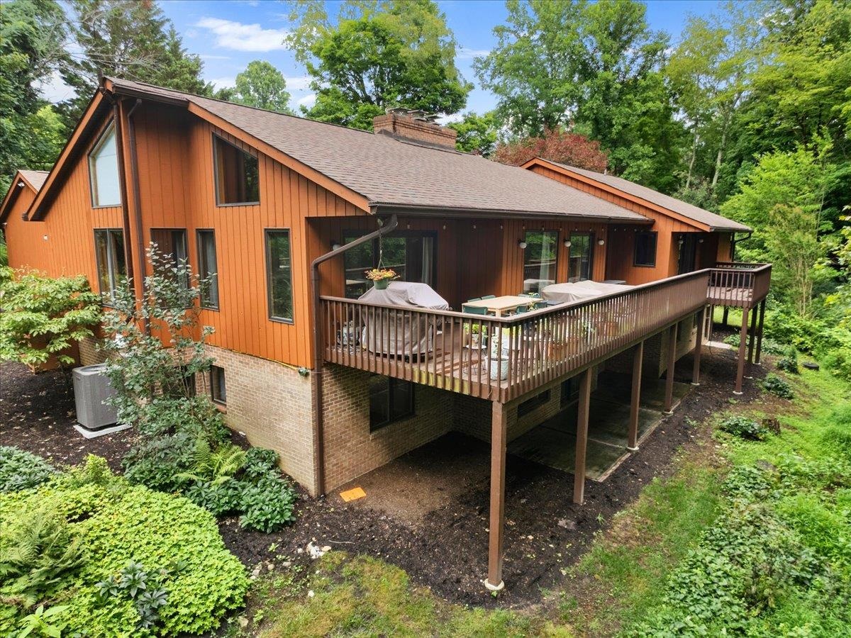 1102 Deerfield Drive Blacksburg VA 24060
