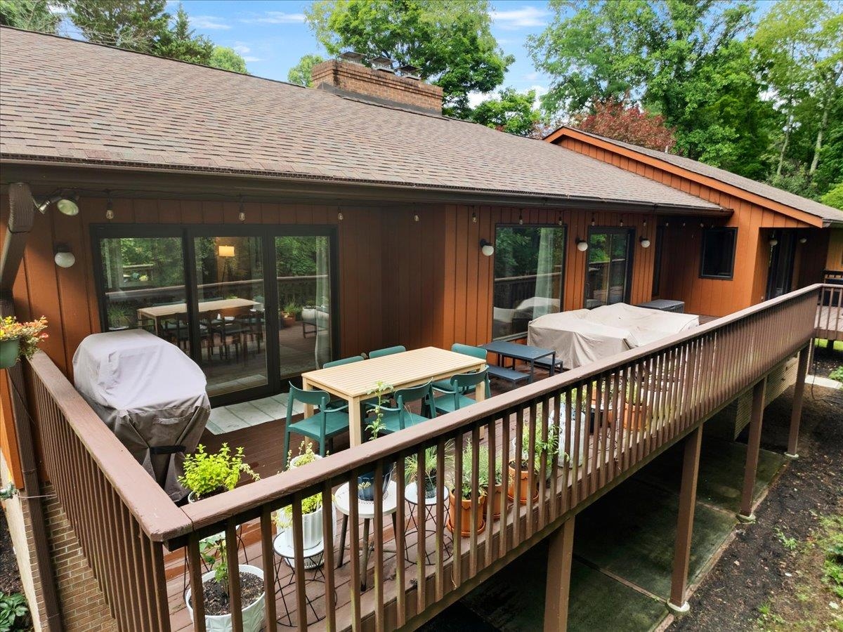 1102 Deerfield Drive Blacksburg VA 24060