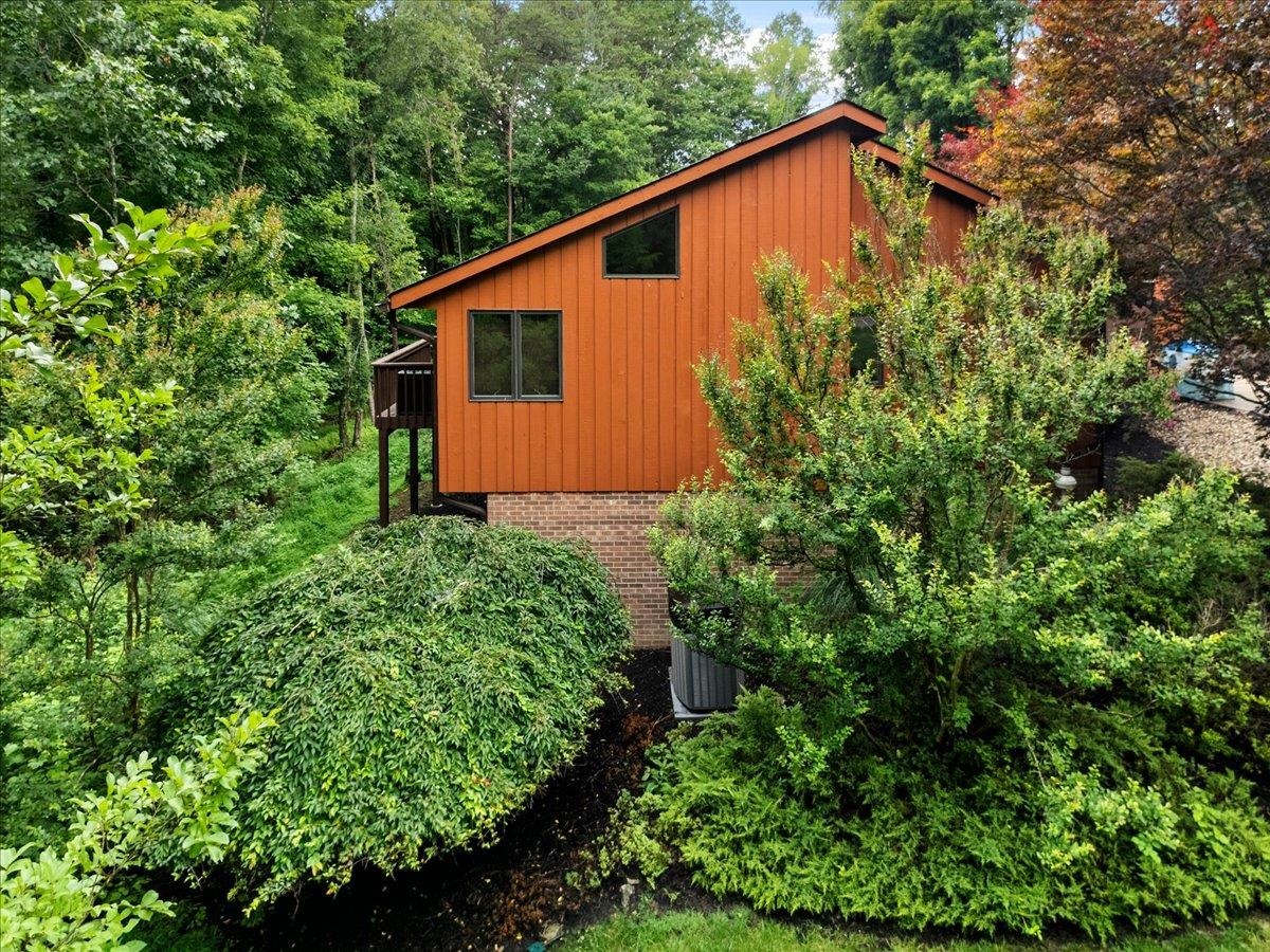 1102 Deerfield Drive Blacksburg VA 24060