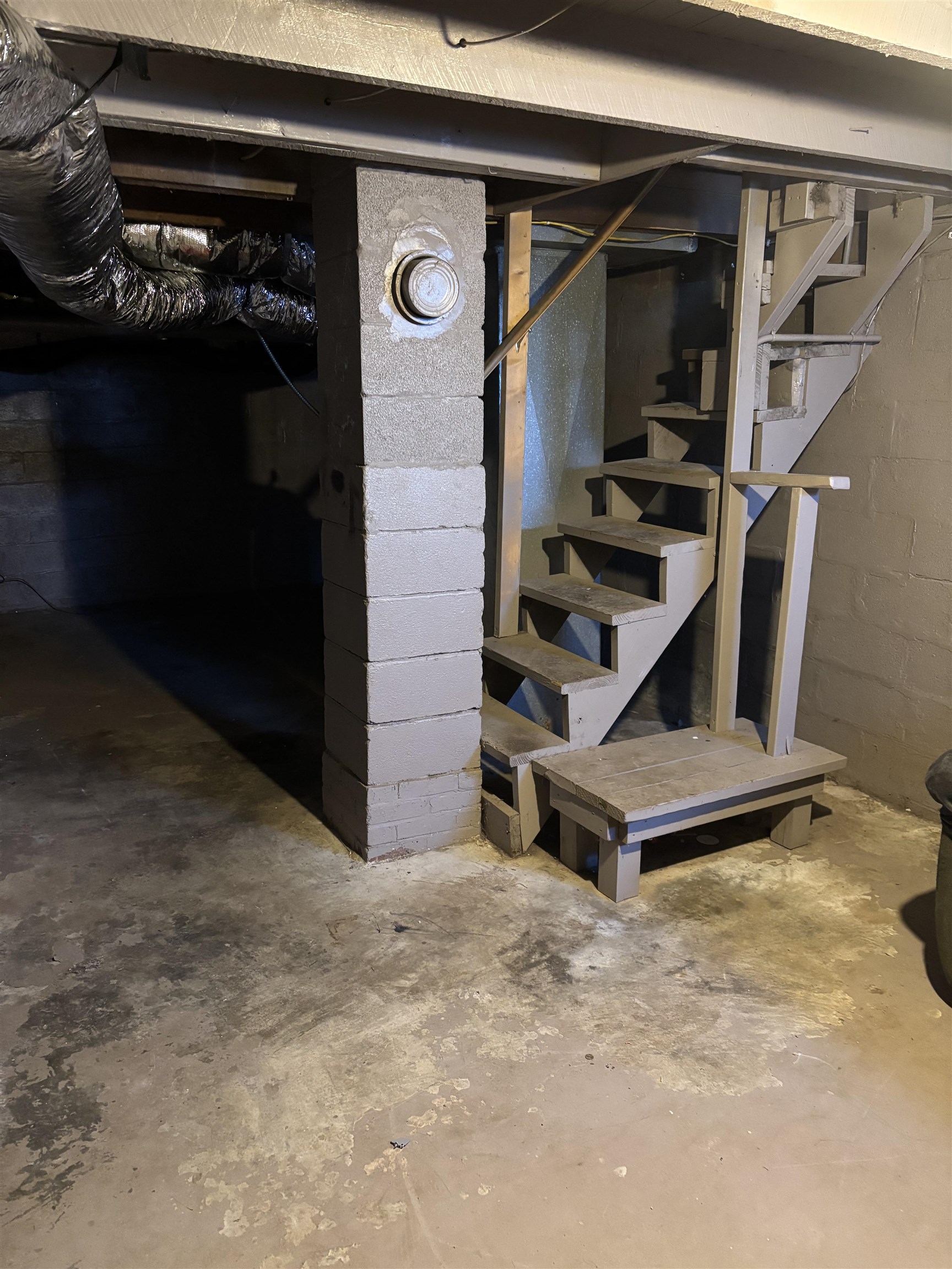 1319 Case Knife Road Pulaski VA 24301