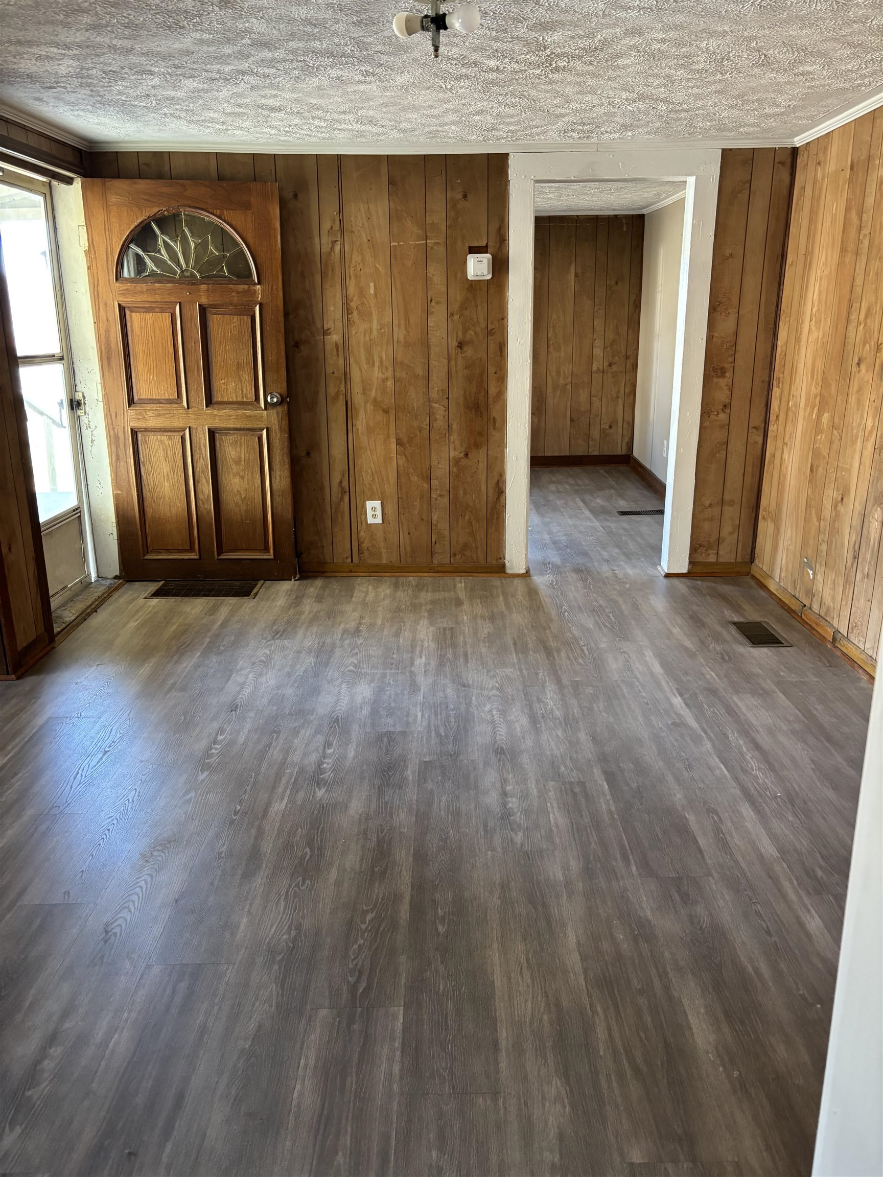 1319 Case Knife Road Pulaski VA 24301