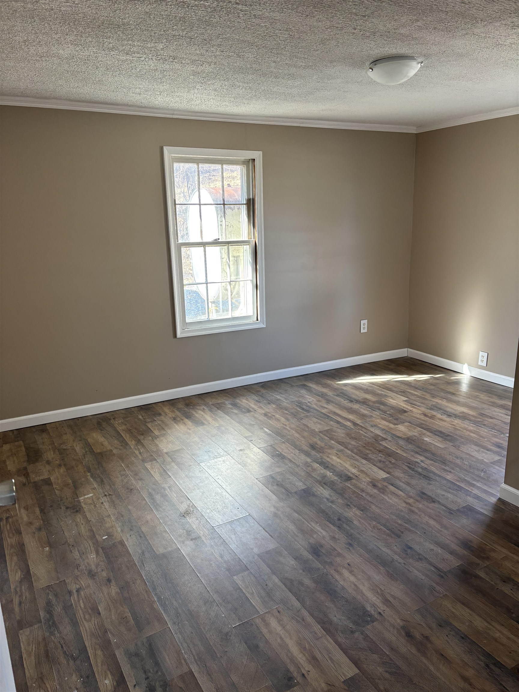 1319 Case Knife Road Pulaski VA 24301