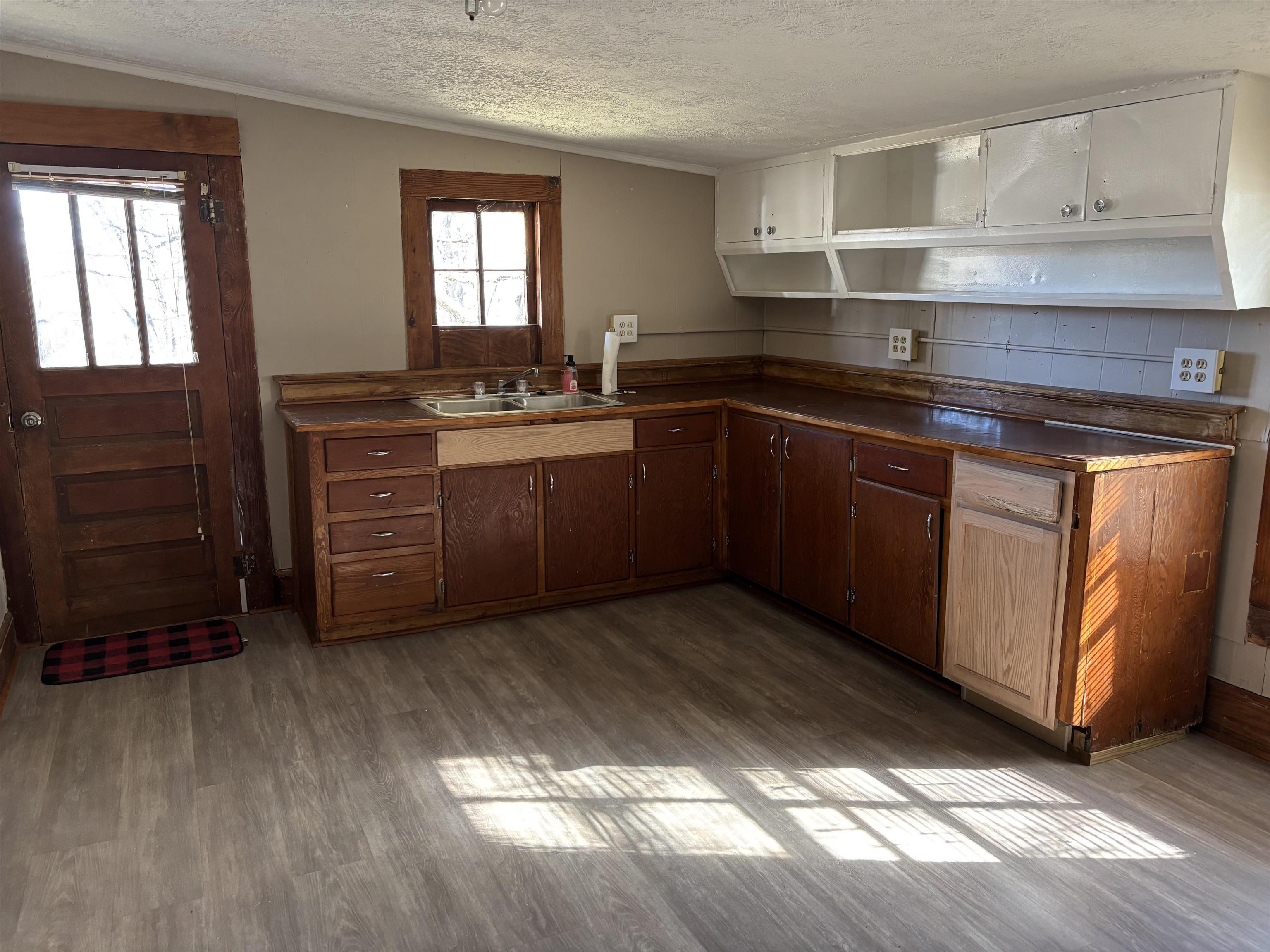 1319 Case Knife Road Pulaski VA 24301