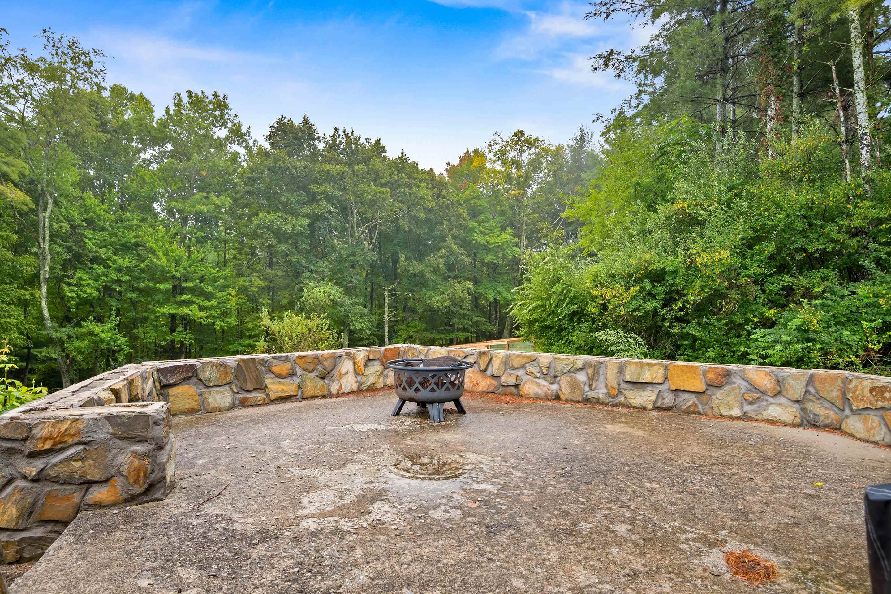 676 Dusty Rock Road NW Riner VA 24149
